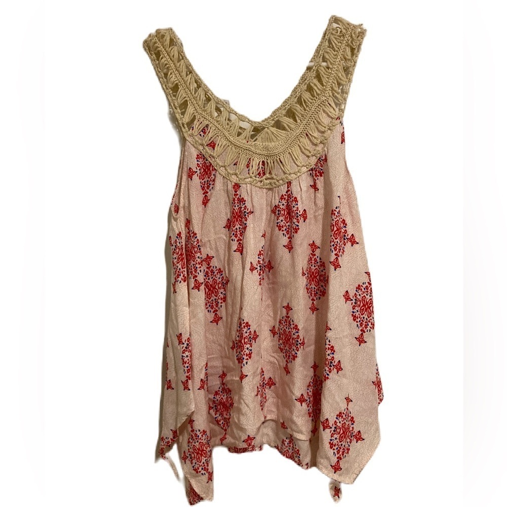 Entro Women’s Cream and Red Patterned Top Sz. Small